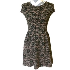 FOREVER 21 Floral Lace Print Cap Sleeve